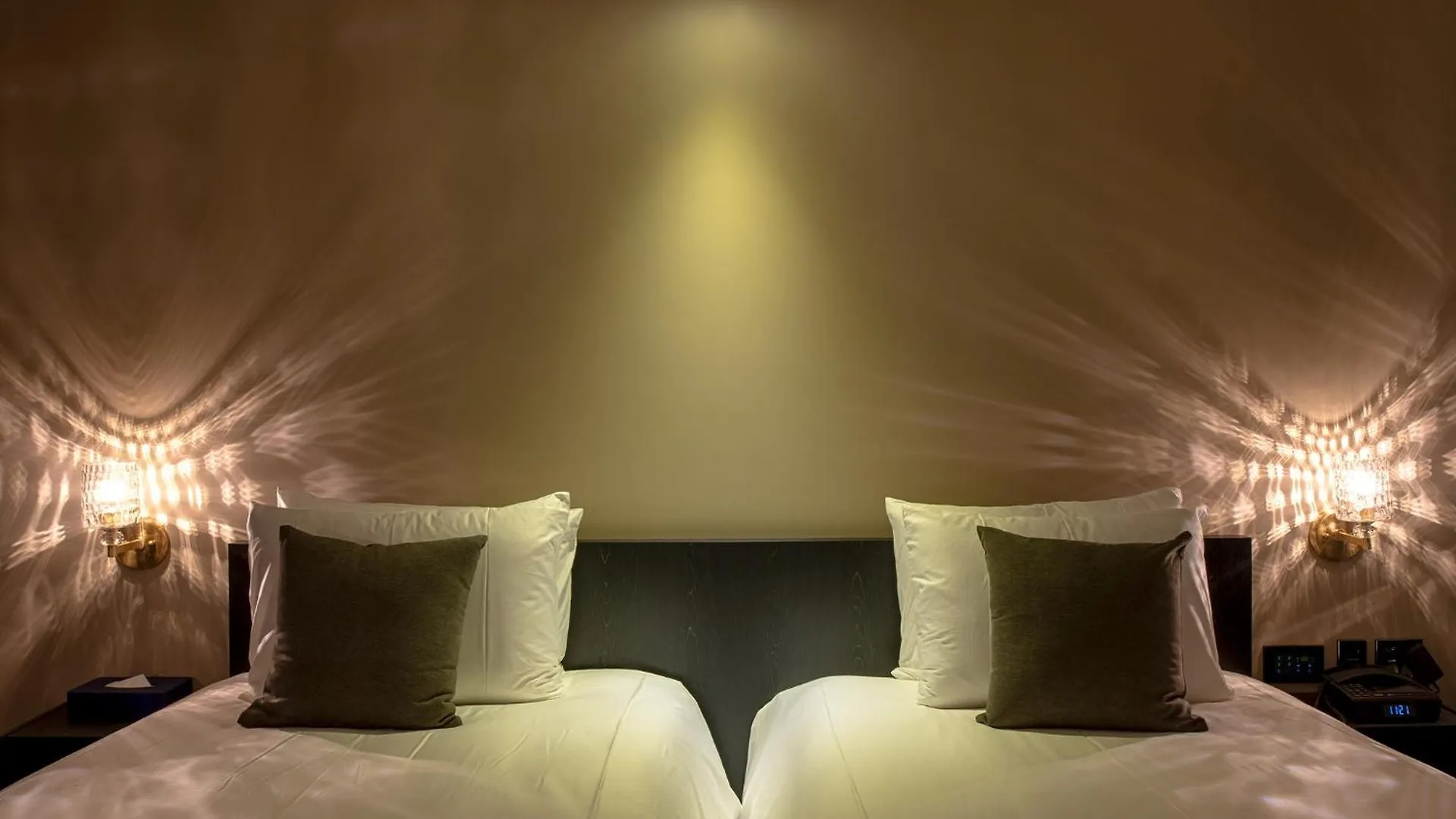 Hotel Alice And Trunk Jeju